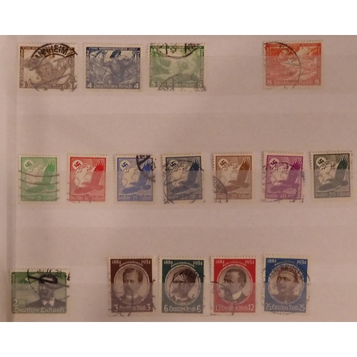 508 - An extensive world wide stamp collection in eighty two albums (82)