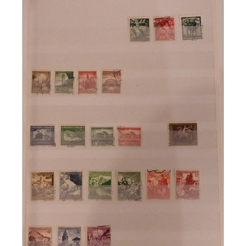 508 - An extensive world wide stamp collection in eighty two albums (82)