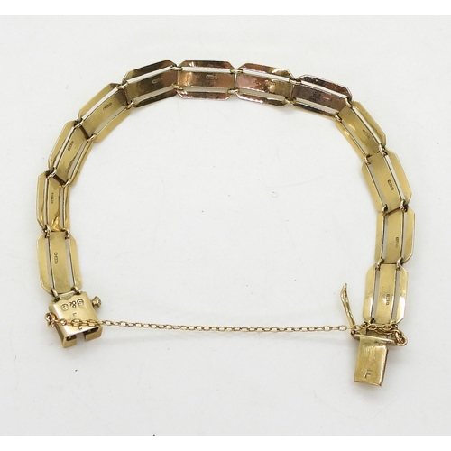 710 - A 9ct gold decorative panel bracelet, hallmarked Chester 1955, length 17.5cm, weight 12.1gms &n... 