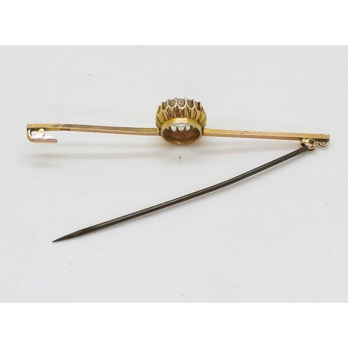 783 - A 9ct gold large zircon bar brooch, length 6.8cm, zircon 10.2mm x 9.3mm x 5.2mm, weight 4.7gms