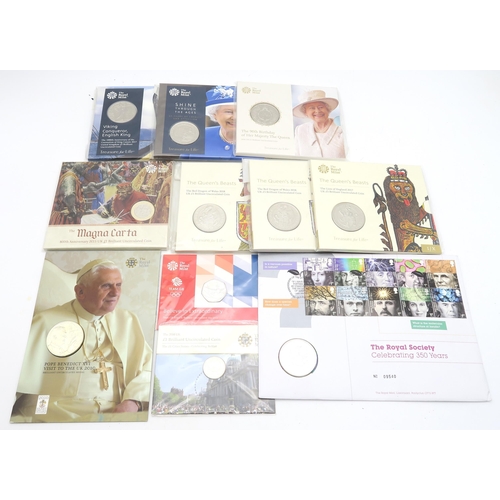 484 - A quantity of collectors' and commemorative coins, to include a cased Royal Mint 2014 Commemorative ... 