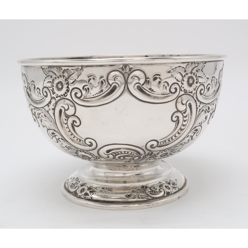 2486 - A LATE-VICTORIAN DIAMOND JUBILEE ROSE BOWLby James & William Deakin, Sheffield 1896, of typical ... 