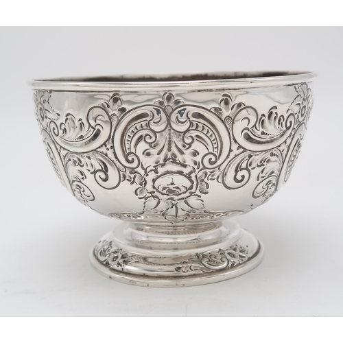 2486 - A LATE-VICTORIAN DIAMOND JUBILEE ROSE BOWLby James & William Deakin, Sheffield 1896, of typical ... 