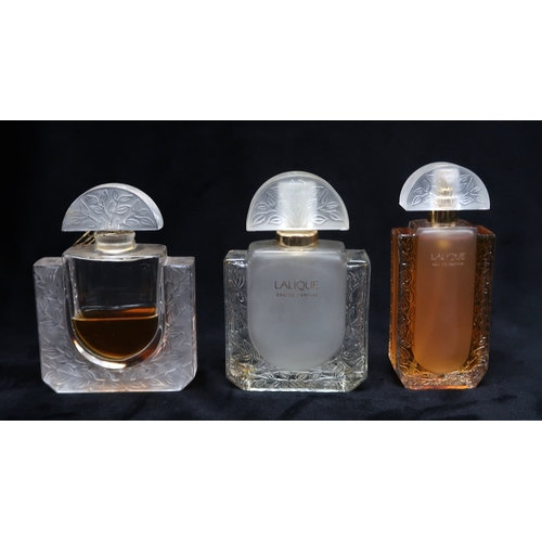 2202 - A COLLECTION OF VINTAGE LALIQUE SCENT BOTTLESincluding Eau de Parfum and Eau de Toilette, some with ... 