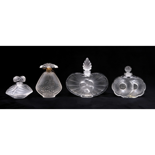 2203 - RENE LALIQUE (1860-1945) 'DEUX FLEURS' SCENT BOTTLEwith etched signature to base and Made in France ... 