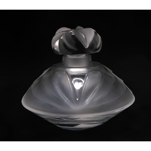 2203 - RENE LALIQUE (1860-1945) 'DEUX FLEURS' SCENT BOTTLEwith etched signature to base and Made in France ... 