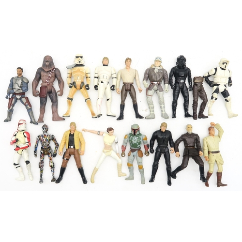 548 - Star Wars: a collection of 1990s/2000s-era small scale action figures and a Tazo Collector's Force P... 