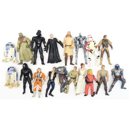 548 - Star Wars: a collection of 1990s/2000s-era small scale action figures and a Tazo Collector's Force P... 