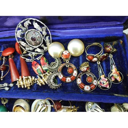 820 - A large collection of silver and vintage costume jewellery to include a silver and enamel Norwegian ... 