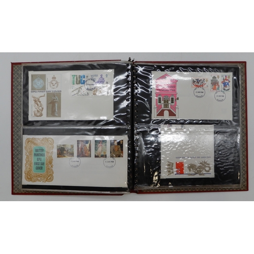 356 - A collection, in eight albums, of commemorative and definitive stamps in cylinder blocks including r... 