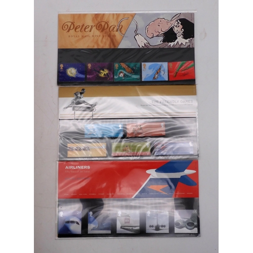 375 - GREAT BRITAIN A box of presentation pack stamps from 2002 to 2006 from 1 to 6 of each with an approx... 