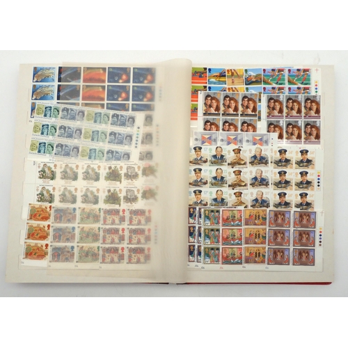 394 - GREAT BRITAIN a large quantity in two stock books, mainly commemorative but to include decimal defin... 