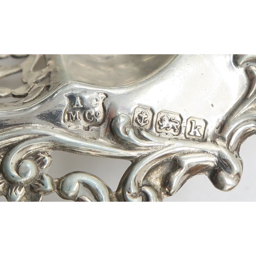 2500 - A CANTEEN OF VICTORIAN SILVER QUEEN'S PATTERN CUTLERYin four layers, assorted makers and dates, main... 