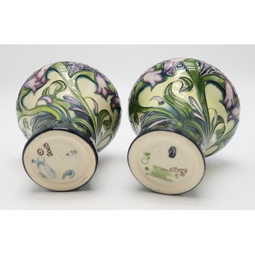 2239 - A MOORCROFT MEDITERRANEAN COLLECTION PASSION FRUIT PATTERN CHARGERdesigned by Rachel Bishop, 28cm di... 