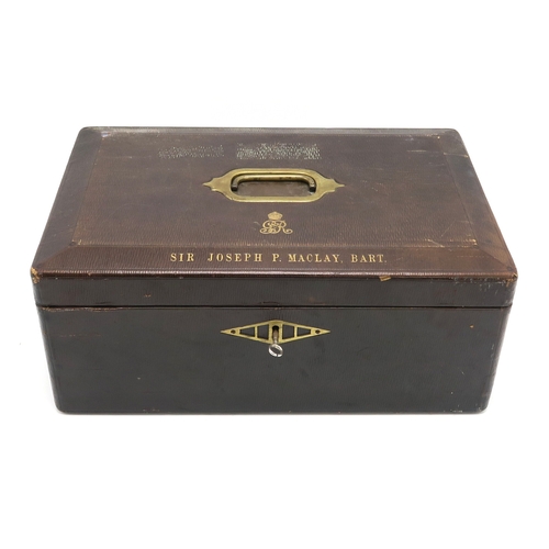 2606 - A GEORGE V LEATHER DESPATCH BOX BY JOHN PECK & SONS, LONDONThe lid embossed in gilt letters 