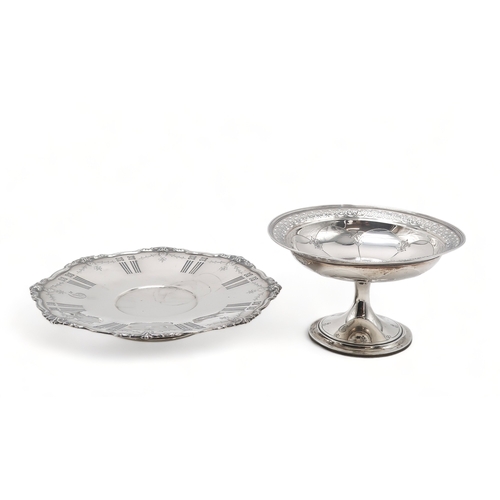 2465 - AN AMERICAN SILVER FOOTED DISHby Reed & Barton, of circular form, with an applied scrolling bord... 