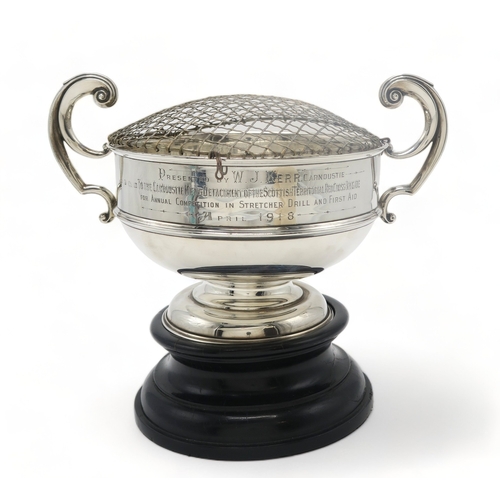 2502 - A GEORGE V SILVER PRESENTATION ROSE BOWLby Joseph Gloster Ltd, Birmingham 1917, of typical form, wit... 