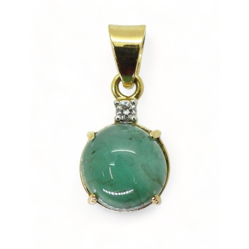 2747 - AN EMERALD AND DIAMOND PENDANTset in 18ct gold this GemsTV is set with a cabochon emerald of 12mm, f... 