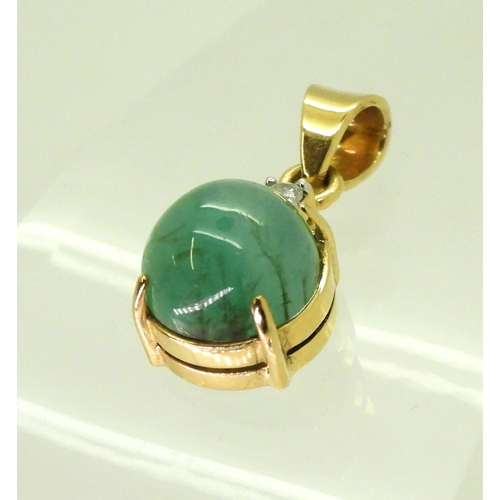 2747 - AN EMERALD AND DIAMOND PENDANTset in 18ct gold this GemsTV is set with a cabochon emerald of 12mm, f... 