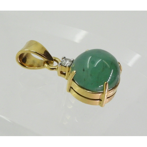 2747 - AN EMERALD AND DIAMOND PENDANTset in 18ct gold this GemsTV is set with a cabochon emerald of 12mm, f... 