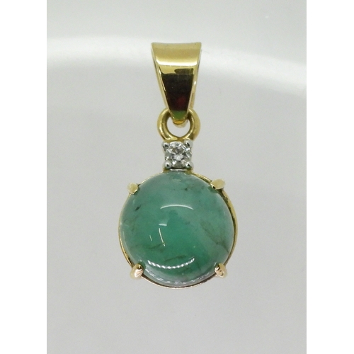 2747 - AN EMERALD AND DIAMOND PENDANTset in 18ct gold this GemsTV is set with a cabochon emerald of 12mm, f... 