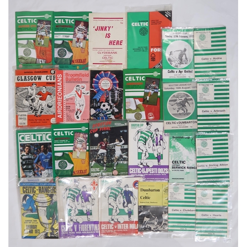 535 - An extensive collection of Celtic F.C. match programmes, ranging in date from the 1970s-1990s, inclu... 