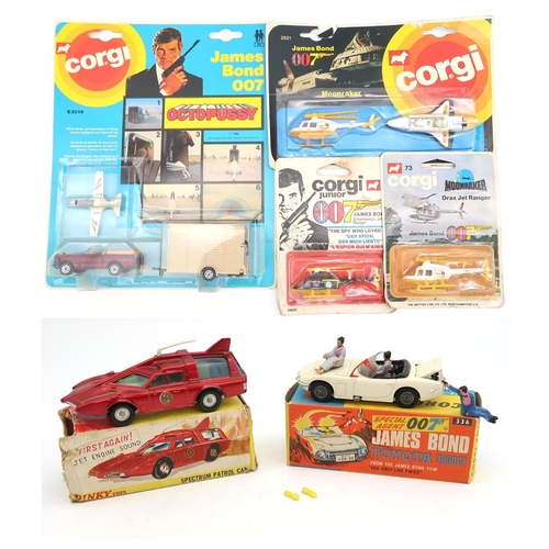 558 - A boxed Corgi Toys 336 James Bond Toyota 2000GT, together with 2521 Moonraker and E3019 packaged car... 