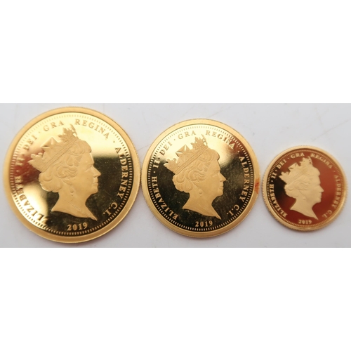 273 - HATTONS OF LONDON The 2019 Queen Victoria 200th Anniversary 24 Carat Gold Prestige Sovereign Set to ... 