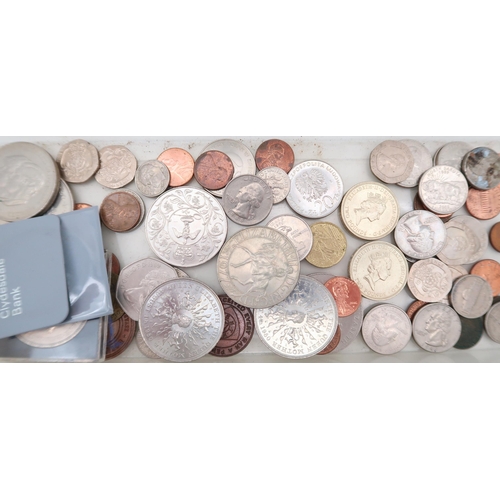 478 - A worldwide coin collection 