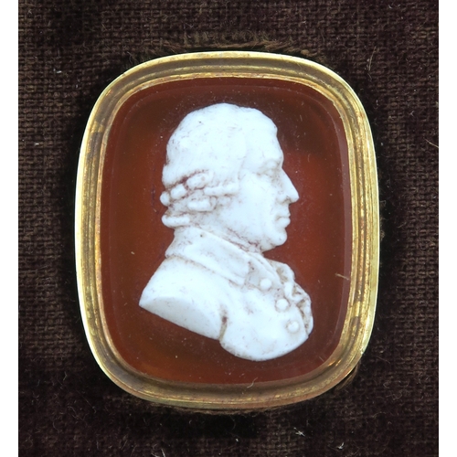 2632 - *AMENDED* A GLASS CAMEO PORTRAIT OF GEORGE HOME OF WEDDERDURN AND PAXTON (d.1820)After James Tassie,... 