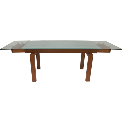 2102 - A CONTEMPORARY ITALIAN CALLIGARIS TEMPERED GLASS EXTENDING DINING TABLE with rectangular glass ... 