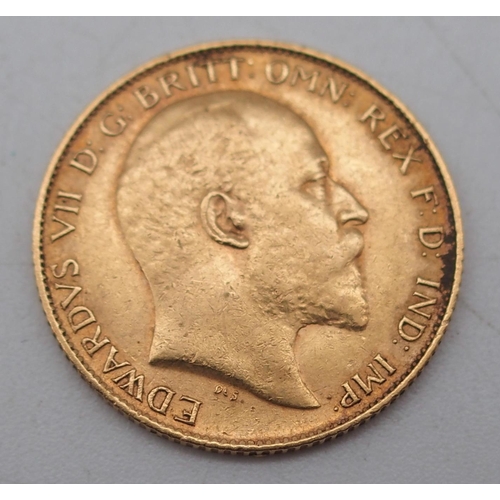 221 - EDWARD VII ½ Sovereign 1907Obverse portrait of King Edward VII facing right legend around EDWARDVS V... 