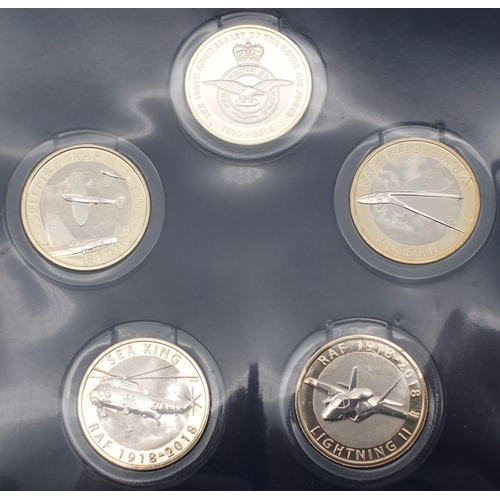 227 - Elizabeth II  a selection of 50p coins featuring The 2009 Kew Gardens Chinese Pagoda Brilliant Uncir... 