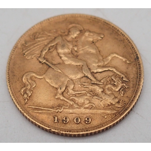 237 - EDWARD VII ½ Sovereign 1909Obverse portrait of King Edward VII facing right legend aroun... 