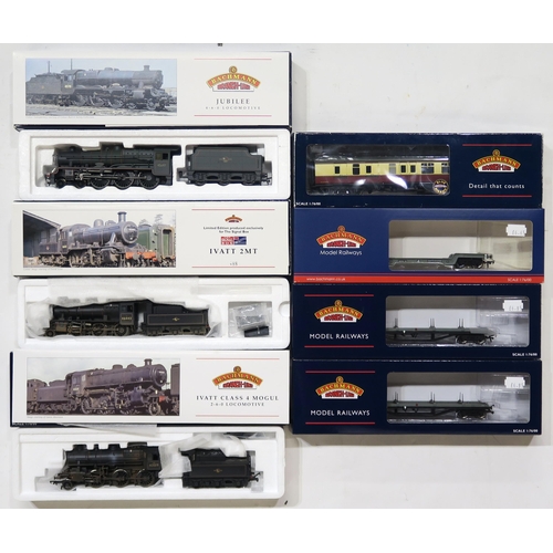 368 - Bachmann Branch-Line 00-gauge locomotives and stock, boxed - 32-826Z Ivatt Class 2MT Locomotive 4644... 