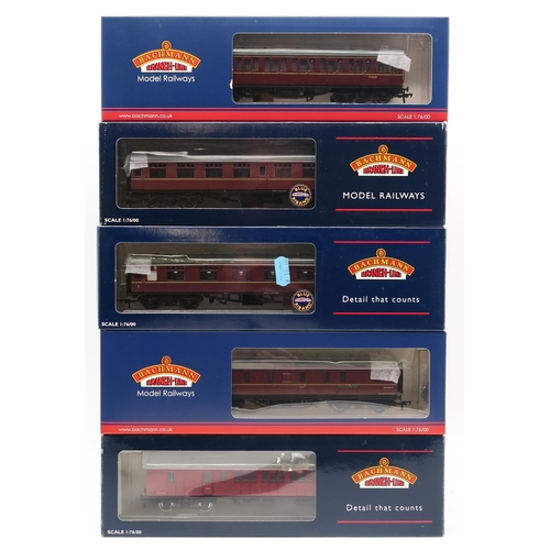 375 - Bachmann Branch-Line 00-gauge carriages, boxed - 34-700B MK1 Suburban Composite  Coach BR Maroo... 