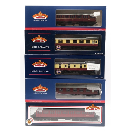 375 - Bachmann Branch-Line 00-gauge carriages, boxed - 34-700B MK1 Suburban Composite  Coach BR Maroo... 