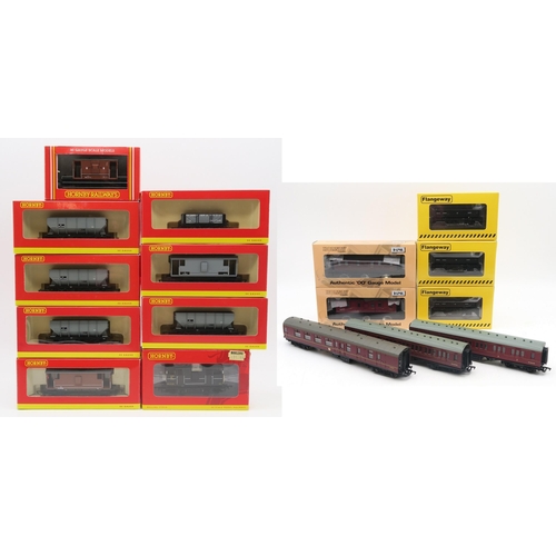 378 - Hornby 00-gauge stock, boxed - R6432 BR Black Ballast Brake Van 'Db 992789', R6124C BR 20 Ton Hopper... 