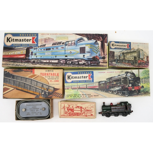 383 - A quantity of mixed model railway, to include boxed Hornby Dublo station accessories, model kits by ... 