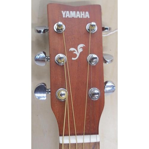 276 - Yamaha acoustic guitar model F370 made in Indonesia 