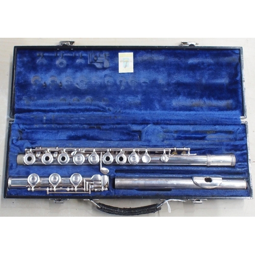 284 - Gemeinhardt Model M3 Open-Hole Flute Silver serial number 348456 with Gemeinhardt fitted case 