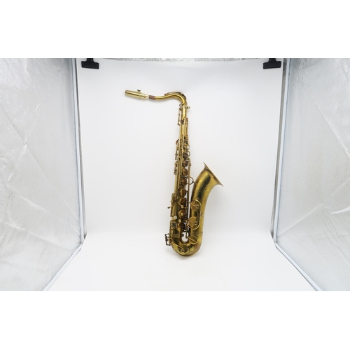 285 - SELMER a Selmer Mark VI saxophone serial number M60086 no serial number to the crook with an Otto Li... 