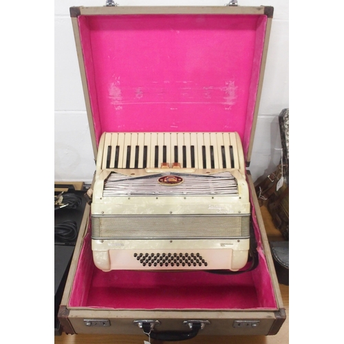 311 - A Selmer Invicta Moderna 48 bass 34 key piano accordion  Made in Italy H.S. with case