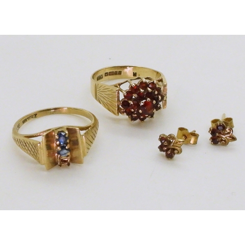 705 - A 9ct gold retro garnet cluster ring, size M1/2, and a pair of garnet earrings, together with a blue... 