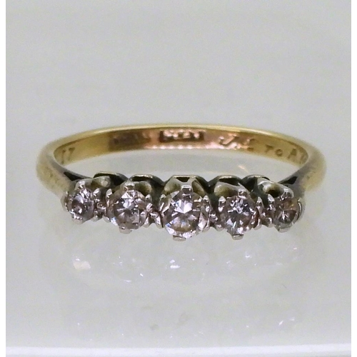 750 - An 18ct gold and platinum five stone diamond ring set with estimated approx 0.15cts of brilliant cut... 
