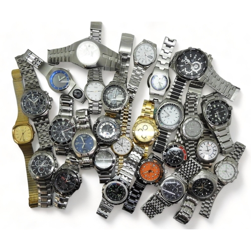 802 - A large collection of fashion watches to include Seiko's, Citizen Eco-Drives, Mortima Super Datomati... 