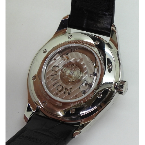 2926 - A UNION GLASHUTTE GENTS WATCHViro Date U289X, stainless steel case, silvered dial, black and silver ... 