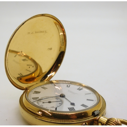 2934 - AN 18CT GOLD FULL HUNTER POCKET WATCHwith white enamel dial, subsidiary seconds dial, black Roman nu... 