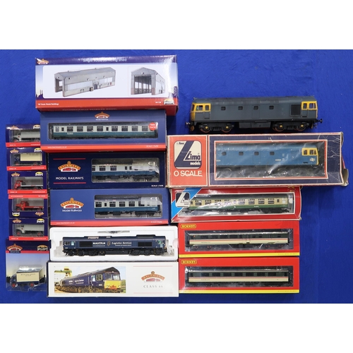 484 - Bachmann Branch-Line 00-gauge model railway, comprising 32-729 Class 66 Diesel 66405 Blue Malcolm Lo... 