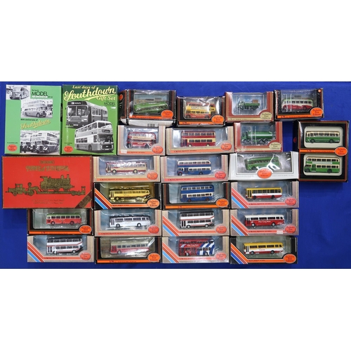 492 - A large quantity of 1:76-scale model buses by Exclusive First Editions, with other packaged models b... 